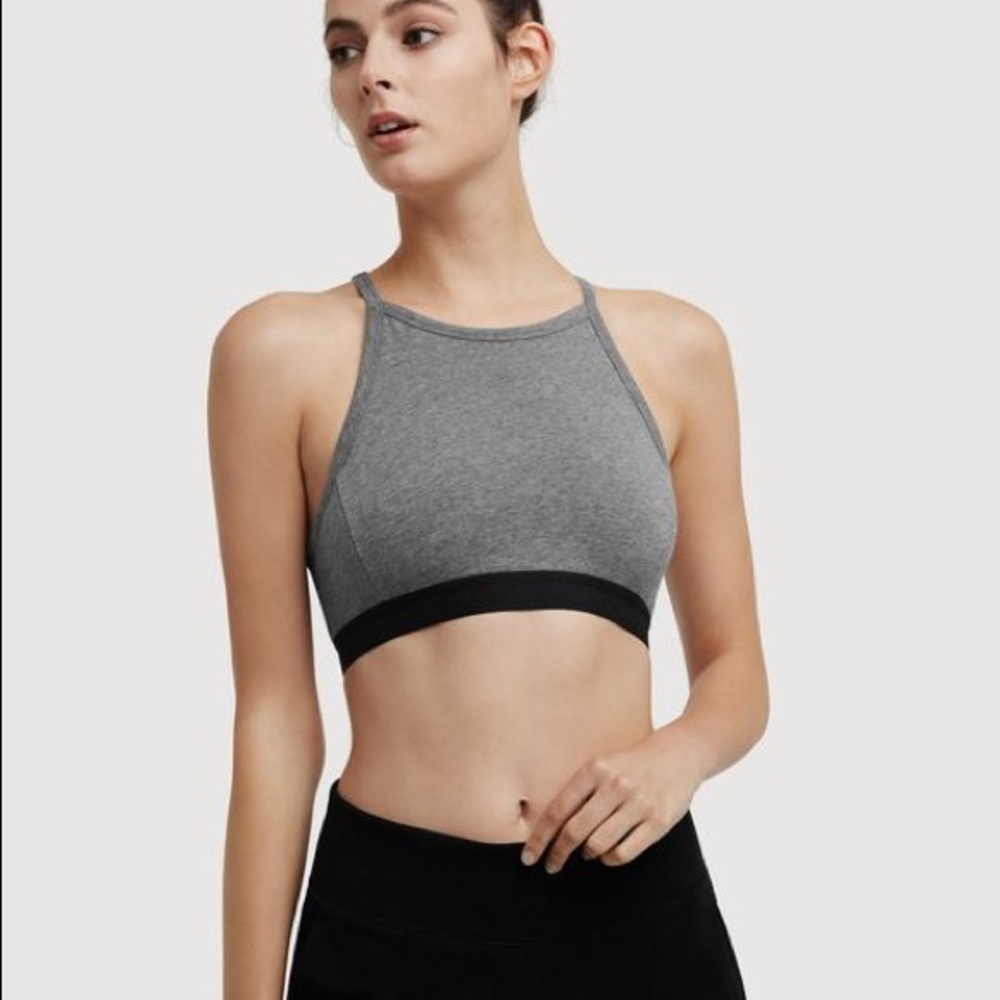 Kit & Ace sports bra/crop top